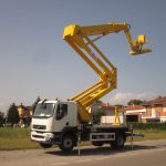 Sewa Mobil Crane Terbaik di Semper Jakarta Utara 087881295014