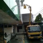 Sewa Mobil Crane terbaik di Cilangkap Jakarta Timur 087881295014